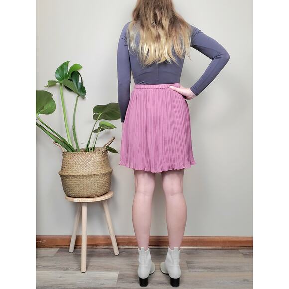 NWT Loft Pleated Mini Skirt Pink Purple Small - Picture 2 of 5